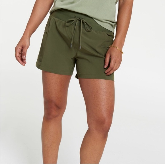 Calia Pants - CALIA Women's Truelight Cargo Shorts in Green